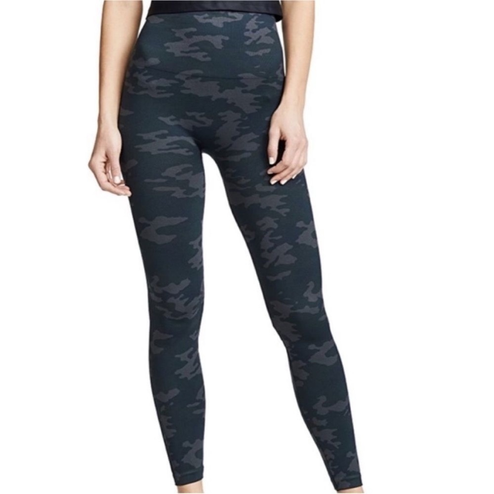 Spanx Women’s Black Camo High Waisted Leggings - Medium